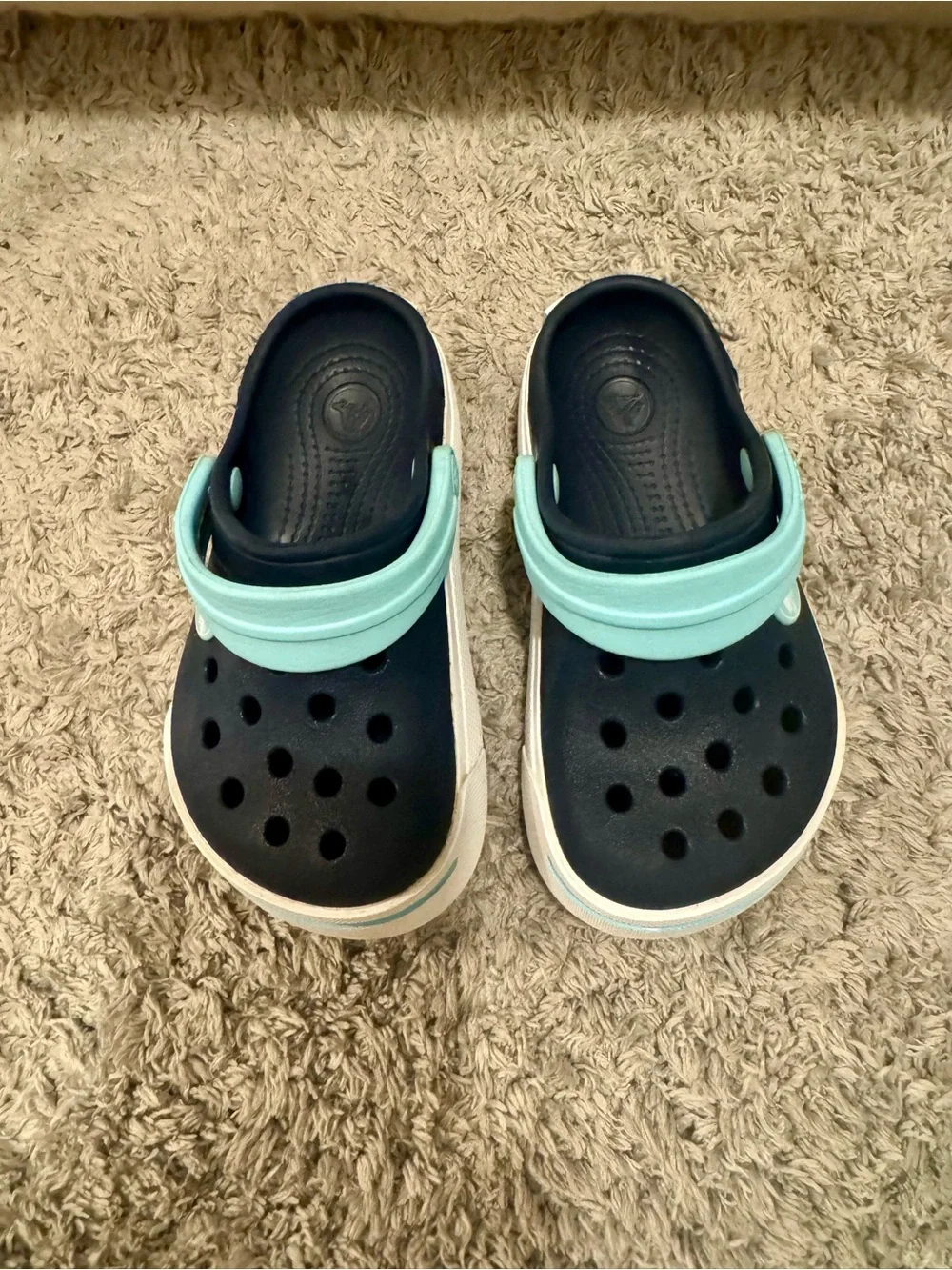 Like New - CROCS Kids Navy with Ice Blue Strap - Sz C8 | C9 Crocband Clog